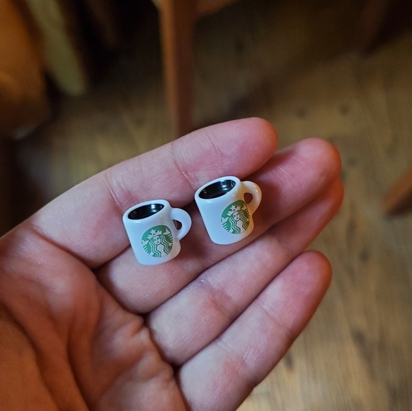 NWOT *RARE* Starbucks Coffee Mug Stud Earrings - Picture 12 of 12